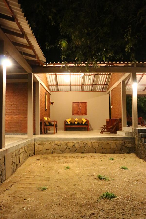 Bed and Breakfast Hide Yala Tissamaharama Esterno foto